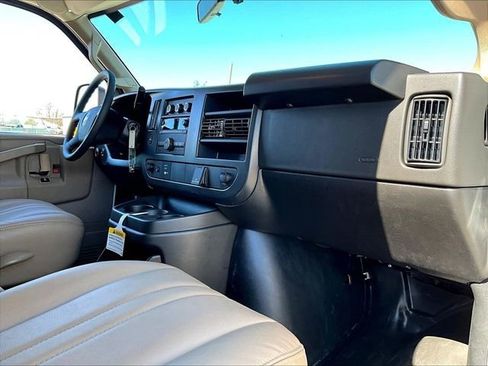 New 2026 Chevrolet Express 2500 image 9