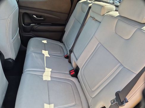 Used 2025 Hyundai Santa Cruz SEL FWD image 26