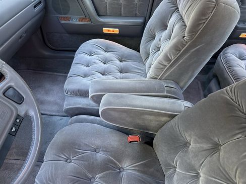 Used 1993 Chrysler LeBaron Landau FWD image 29