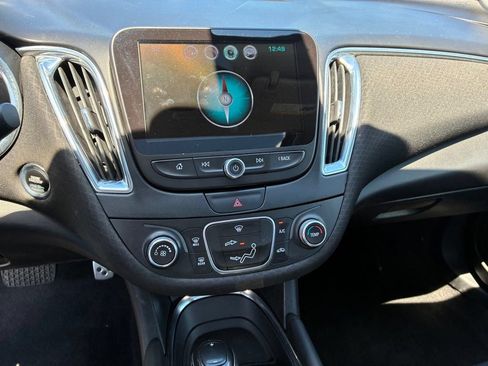 Used 2016 Chevrolet Malibu LT FWD image 28