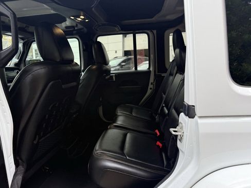 Used 2023 Jeep Wrangler Unlimited Rubicon 392 image 20