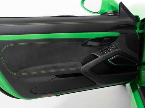 Used 2023 Porsche 718 Boxster Spyder image 25