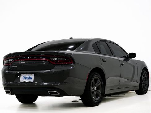 Used 2019 Dodge Charger SXT image 7