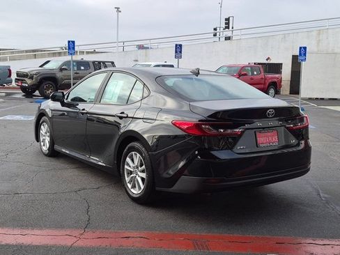 Used 2025 Toyota Camry LE FWD image 11
