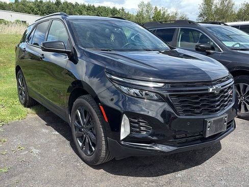 Used 2024 Chevrolet Equinox RS AWD/4WD image 2