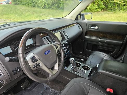 Used 2014 Ford Flex Limited AWD/4WD image 9