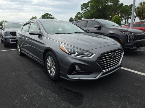 Used 2019 Hyundai Sonata SE FWD image 1