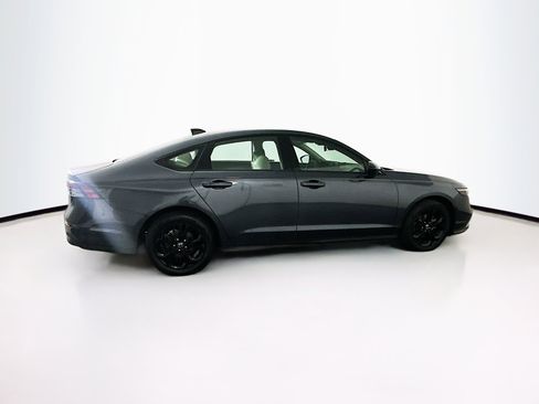 Used 2025 Honda Accord SE image 10