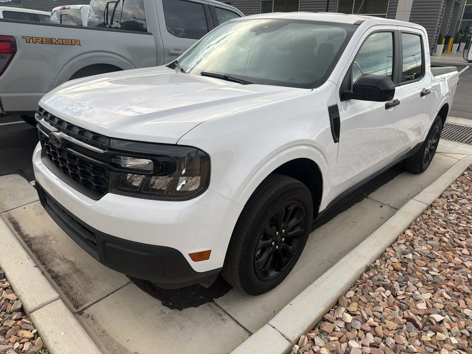 Used 2024 Ford Maverick XLT w/ XLT Luxury Package AWD/4WD image 1