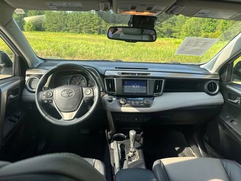 Used 2015 Toyota RAV4 Limited w/ Technology Package FWD image 13