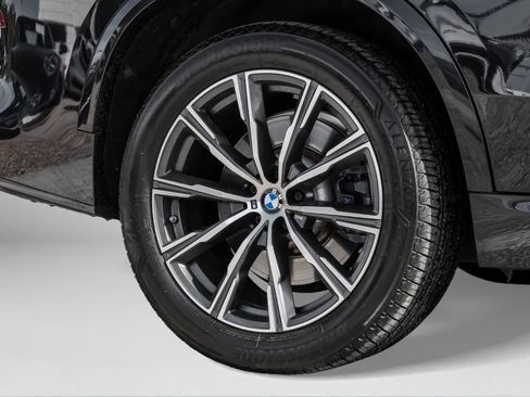 Used 2022 BMW X5 M50i w/ Executive Package image 66