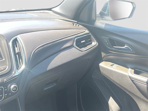 Used 2024 Chevrolet Equinox RS image 23