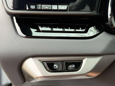 Used 2023 Lexus RX 350 Premium w/ Accessory Package AWD/4WD image 33