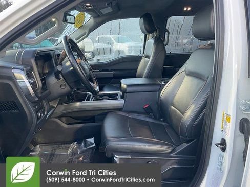 Used 2023 Ford F350 Lariat w/ Chrome Package image 2