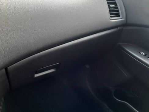 Used 2024 Mitsubishi Outlander Sport ES AWD/4WD image 28
