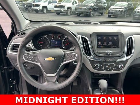 Used 2023 Chevrolet Equinox LS w/ LS Convenience Package FWD image 17