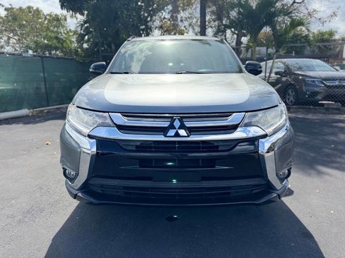 Used 2018 Mitsubishi Outlander SE image 13