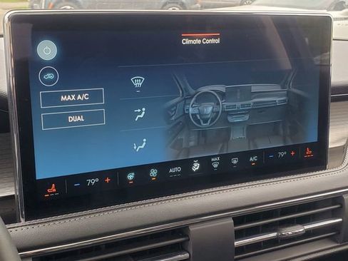 Certified 2024 Lincoln Corsair AWD w/ Equipment Group 101A image 19