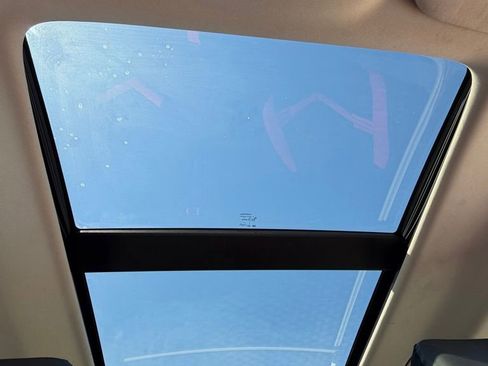 Used 2012 Jeep Grand Cherokee Overland image 12