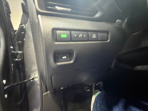 Certified 2023 Nissan Sentra S image 12