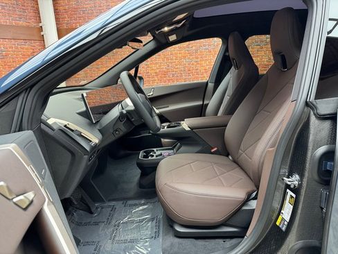 New 2026 BMW iX xDrive60 w/ Premium Package image 22