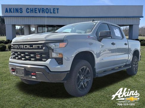 Certified 2025 Chevrolet Silverado 1500 Custom Trail Boss AWD/4WD image 1