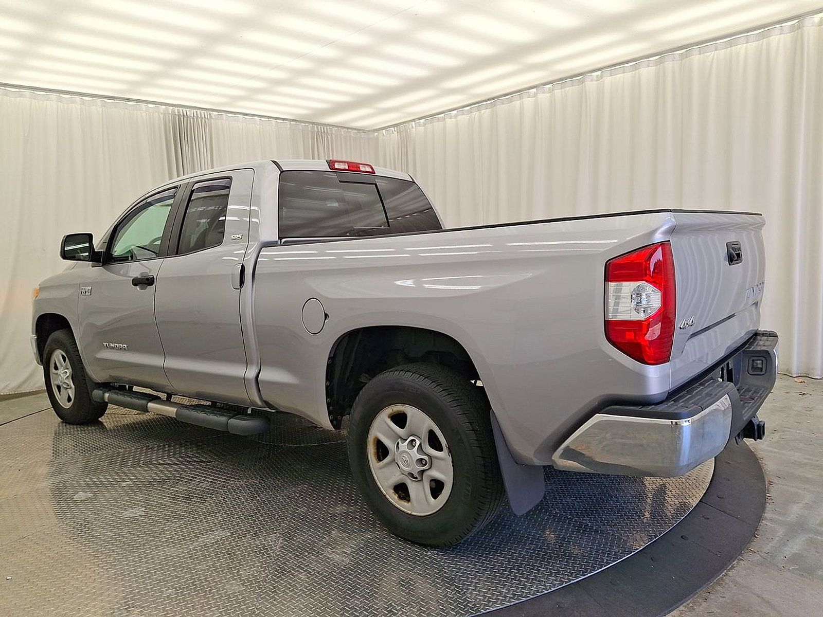 Certified 2016 Toyota Tundra SR5 AWD/4WD image 25