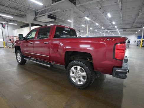 Used 2019 Chevrolet Silverado 2500 LTZ w/ Duramax Plus Package image 12