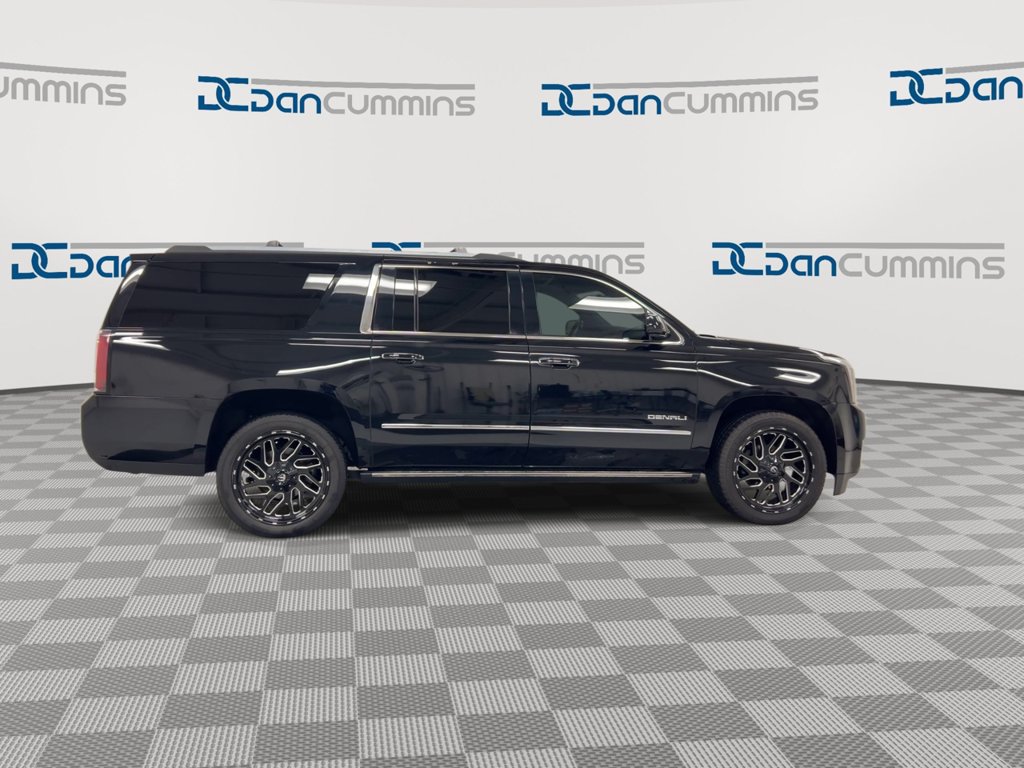 Used 2019 GMC Yukon XL Denali w/ Denali Ultimate Package AWD/4WD image 9
