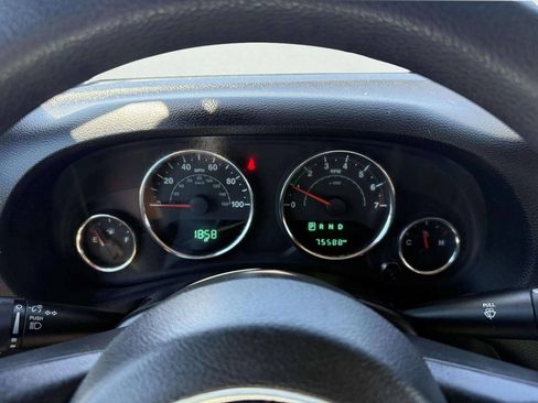 Used 2018 Jeep Wrangler Unlimited Sport AWD/4WD image 17
