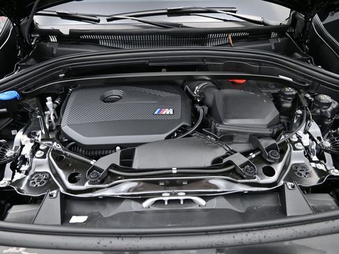 Certified 2025 BMW X1 M35i w/ Premium Package image 18