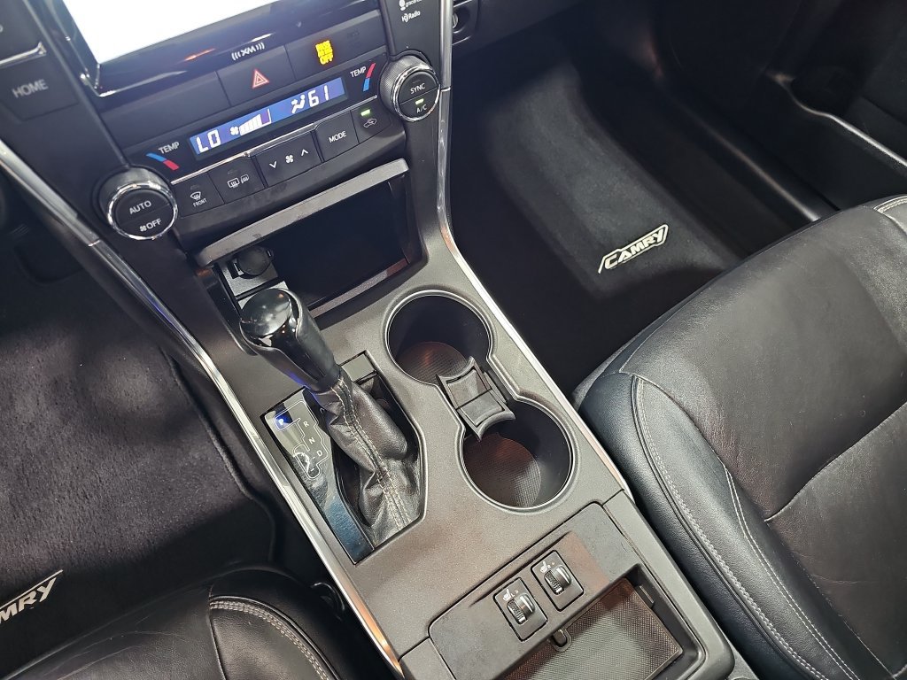 Used 2016 Toyota Camry XLE FWD image 27