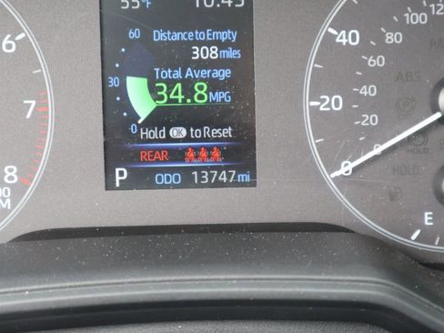 Used 2025 Toyota Corolla LE image 29