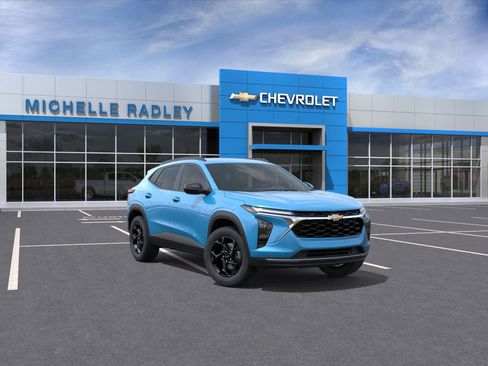New 2026 Chevrolet Trax LT image 1