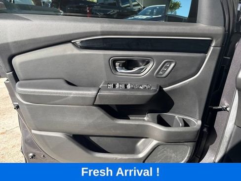 Used 2025 Honda Pilot EX-L image 14