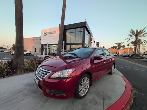 Used 2013 Nissan Sentra SL w/ Navigation Pkg FWD image 2