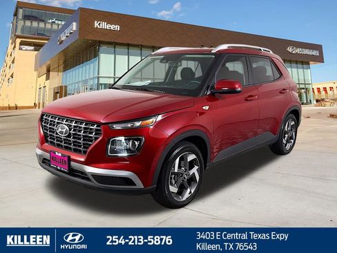Used 2024 Hyundai Venue SEL image 4