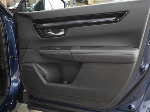 Used 2024 Honda CR-V EX-L image 9