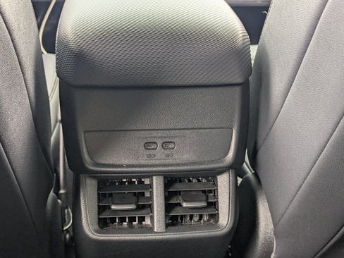 Certified 2026 Chevrolet Equinox LT w/ Convenience Package II AWD/4WD image 19