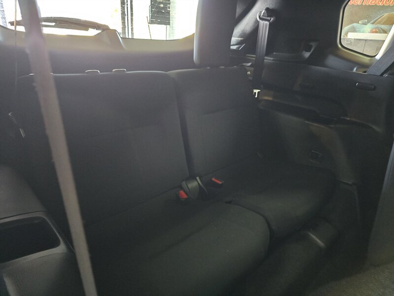 Used 2024 Mitsubishi Outlander ES FWD image 30