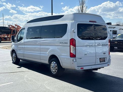 Used 2023 Ford Transit 150 Low Roof AWD image 32