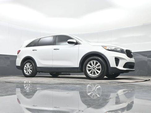 Used 2020 Kia Sorento FWD V6 image 23