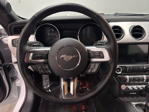 Used 2016 Ford Mustang GT Premium image 17