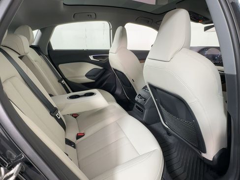 Used 2025 Audi A5 2.0T Prestige image 30