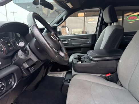 Used 2022 RAM 3500 Big Horn image 46