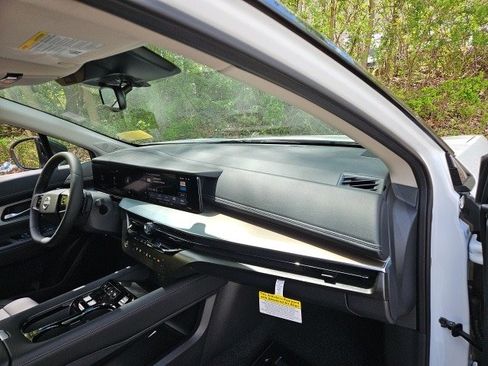 New 2025 Nissan Murano SL w/ Cargo Package image 12