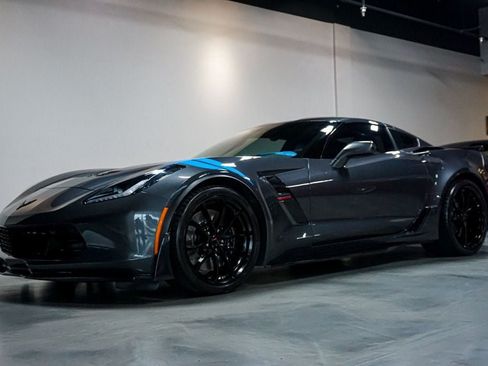Used 2017 Chevrolet Corvette Grand Sport RWD image 3