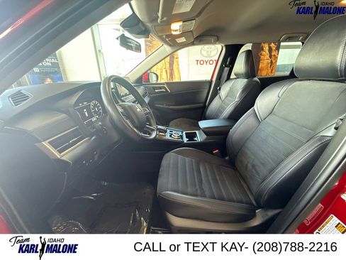 Used 2025 Mitsubishi Outlander SE AWD/4WD image 11