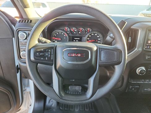 Used 2024 GMC Sierra 3500 Pro w/ Convenience Package image 18