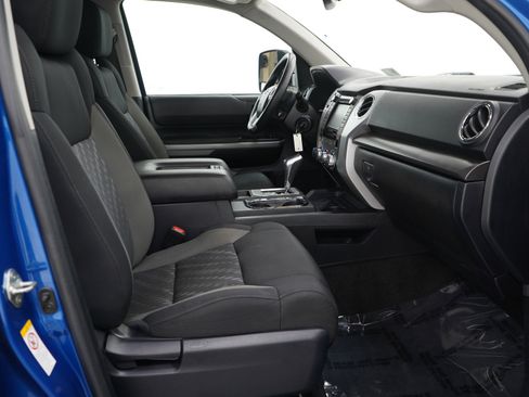 Used 2018 Toyota Tundra SR5 image 12